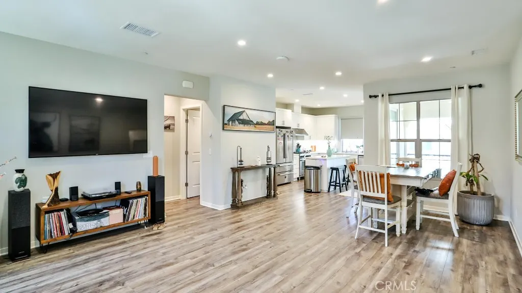 144 Elkhorn, Irvine, California 92618 home-pic-37